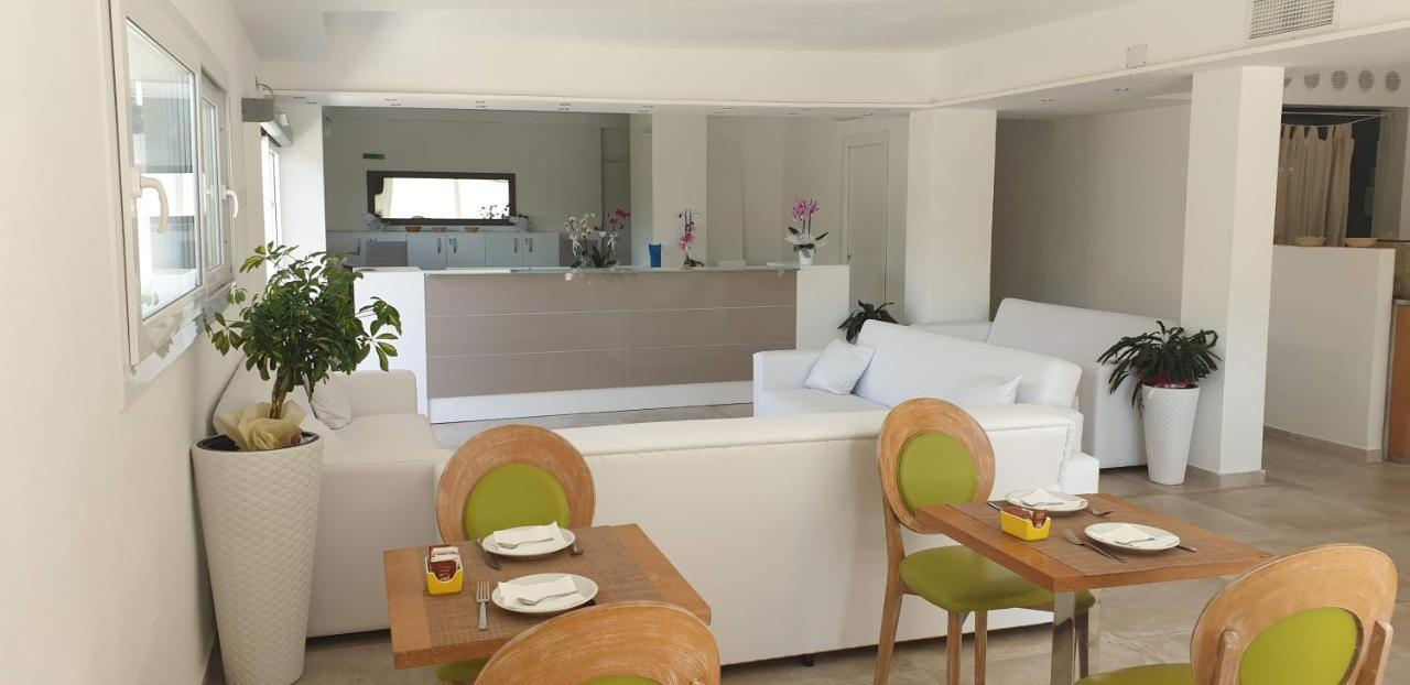 Rena Bianca Suite By La Contessa Santa Teresa Gallura Εξωτερικό φωτογραφία